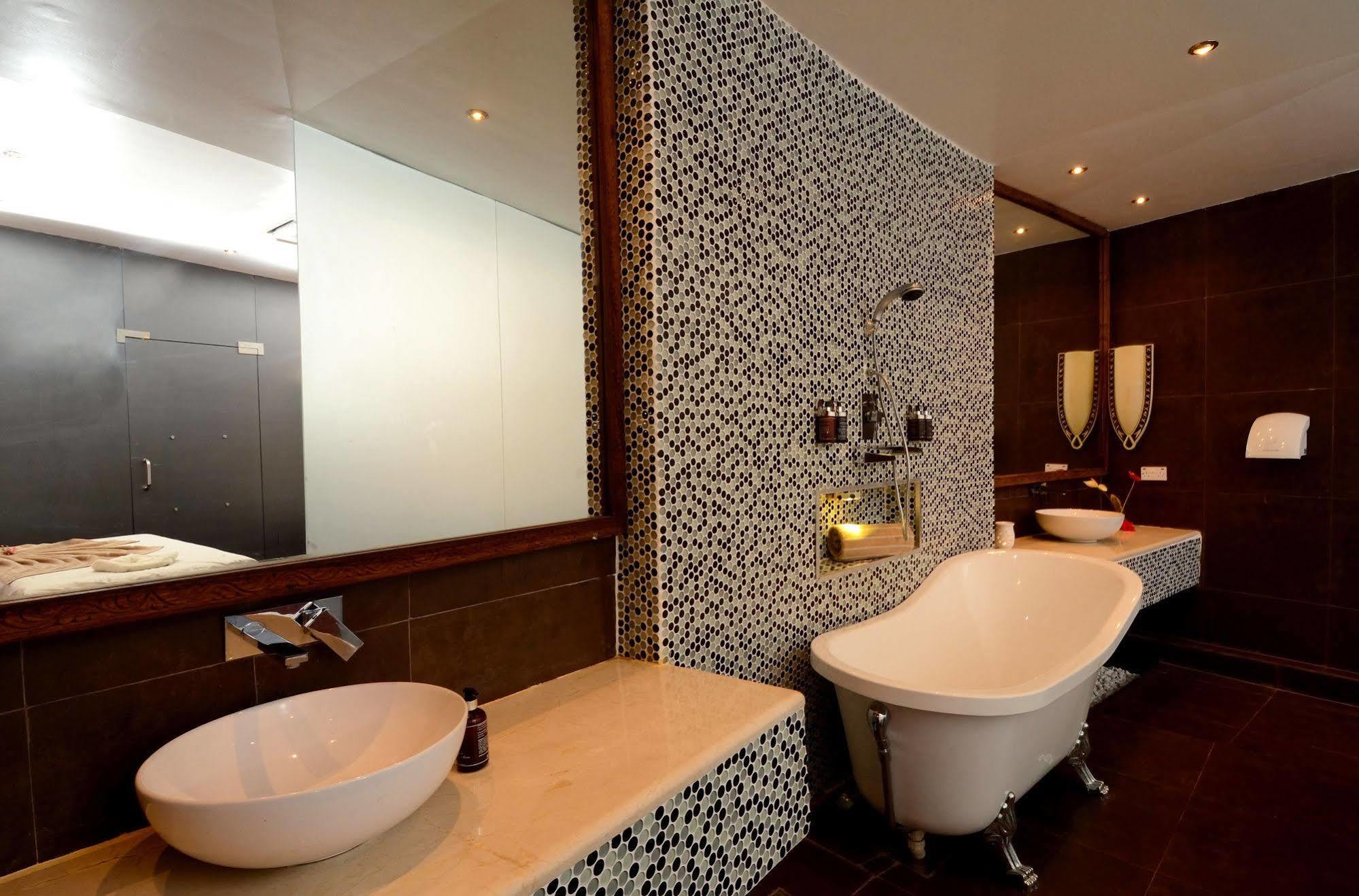 Ocean Paradise & Resort 4*